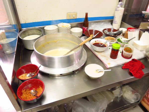 【新竹美食】大眾早餐店-現揉現桿的手工蛋餅