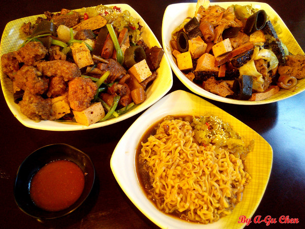 台南•肉皮張魯味【金華店】:【臺南Ω中西區】肉皮張魯味。傳承自嘉義二十多年老店的臺南滷味,宵夜好選擇