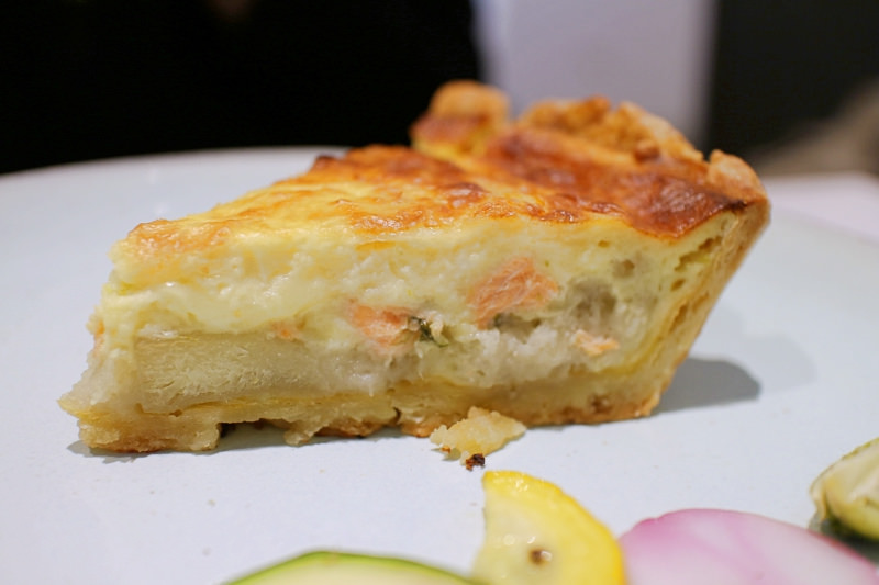 穿石 忠孝新生站