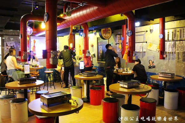 富士山龍燒肉(大安店):上個飲料還要唱歌跳舞『富士山龍燒肉-大安店』東區燒肉/宵夜/捷運忠孝復興站