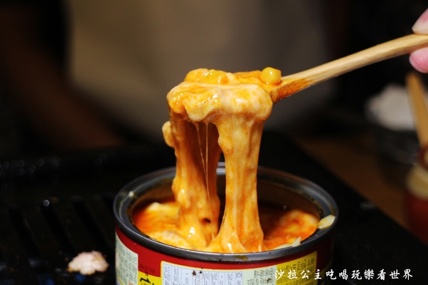 富士山龍燒肉(大安店):上個飲料還要唱歌跳舞『富士山龍燒肉-大安店』東區燒肉/宵夜/捷運忠孝復興站