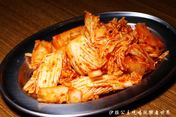 富士山龍燒肉(大安店):上個飲料還要唱歌跳舞『富士山龍燒肉-大安店』東區燒肉/宵夜/捷運忠孝復興站