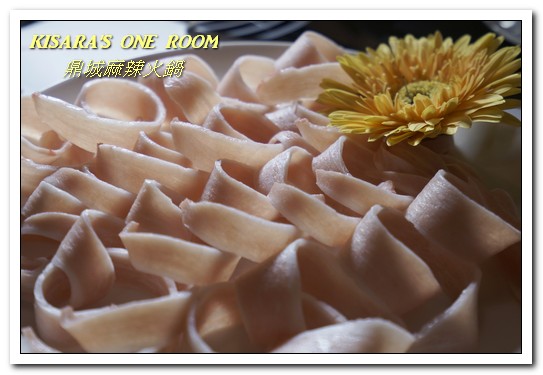 鼎城麻辣火鍋：台中市火鍋 ．適合台灣人口味的川味天然湯頭──鼎城麻辣火鍋