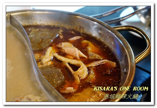 鼎城麻辣火鍋：台中市火鍋 ．適合台灣人口味的川味天然湯頭──鼎城麻辣火鍋