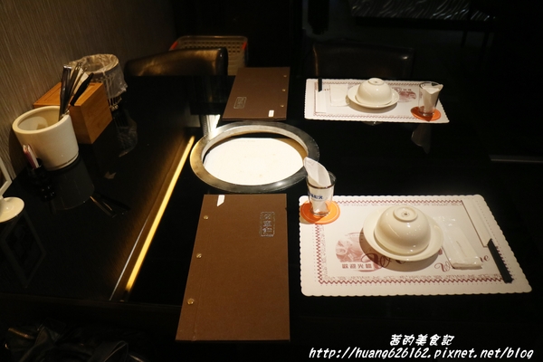 南寧饌精緻麻辣火鍋:【台北中山區】火鍋 熱炒 串燒 一應俱全『南寧饌精緻麻辣火鍋』中山區/吉林路/麻辣鍋宵夜好去處