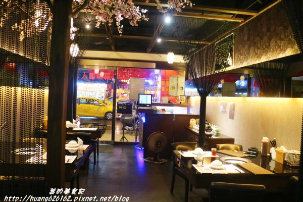 南寧饌精緻麻辣火鍋:【台北中山區】火鍋 熱炒 串燒 一應俱全『南寧饌精緻麻辣火鍋』中山區/吉林路/麻辣鍋宵夜好去處