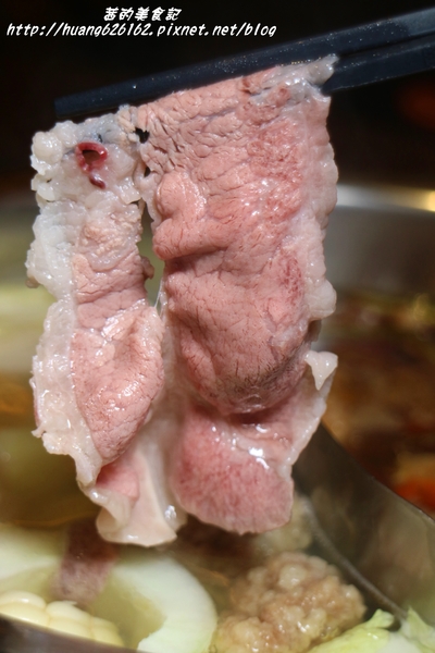 南寧饌精緻麻辣火鍋:【台北中山區】火鍋 熱炒 串燒 一應俱全『南寧饌精緻麻辣火鍋』中山區/吉林路/麻辣鍋宵夜好去處