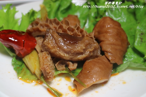 南寧饌精緻麻辣火鍋:【台北中山區】火鍋 熱炒 串燒 一應俱全『南寧饌精緻麻辣火鍋』中山區/吉林路/麻辣鍋宵夜好去處