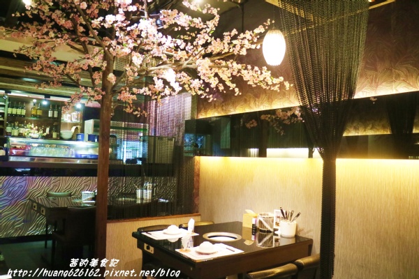 南寧饌精緻麻辣火鍋:【台北中山區】火鍋 熱炒 串燒 一應俱全『南寧饌精緻麻辣火鍋』中山區/吉林路/麻辣鍋宵夜好去處