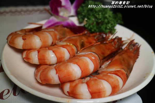 南寧饌精緻麻辣火鍋:【台北中山區】火鍋 熱炒 串燒 一應俱全『南寧饌精緻麻辣火鍋』中山區/吉林路/麻辣鍋宵夜好去處