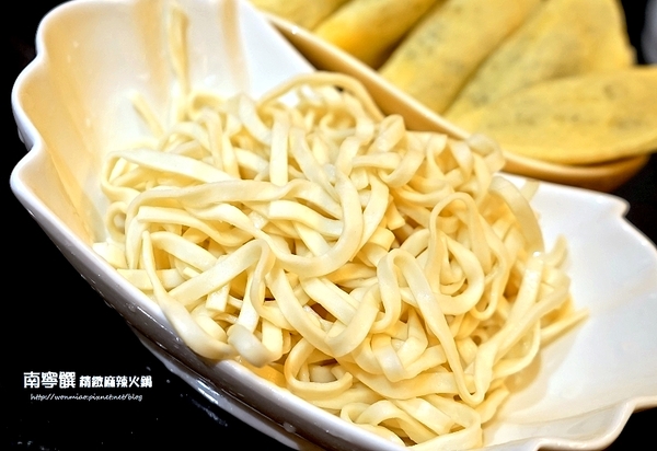 南寧饌精緻麻辣火鍋：【中山區/吉林路/麻辣鍋宵夜  推薦】 鍋品, 燒烤, 熱炒... 一次網羅你的胃~ ✿✿ 南寧饌精緻麻辣火鍋 ✿✿ (完整菜單)