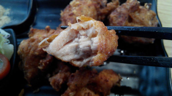 51街日式炸豬排和洋料理:【安南區】51街日式炸豬排和洋料理。喀滋喀滋超厚實炸里肌豬排吃起來好過癮