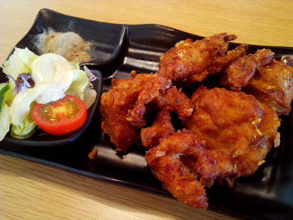 51街日式炸豬排和洋料理:【安南區】51街日式炸豬排和洋料理。喀滋喀滋超厚實炸里肌豬排吃起來好過癮