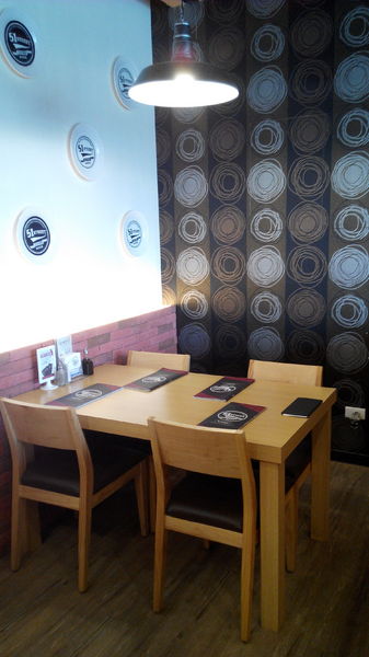 51街日式炸豬排和洋料理:【安南區】51街日式炸豬排和洋料理。喀滋喀滋超厚實炸里肌豬排吃起來好過癮