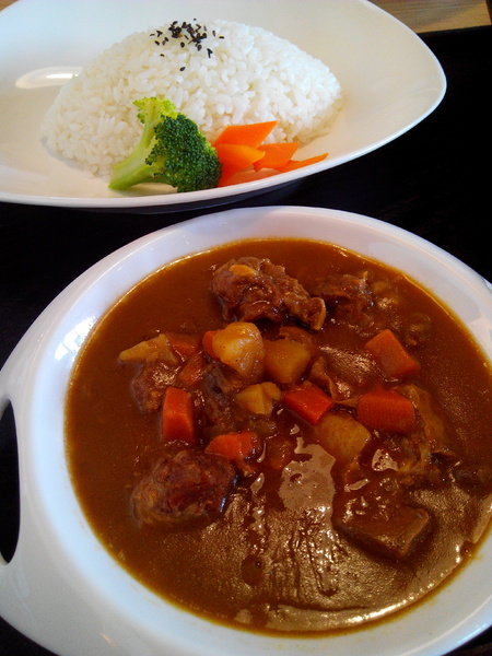 51街日式炸豬排和洋料理:【安南區】51街日式炸豬排和洋料理。喀滋喀滋超厚實炸里肌豬排吃起來好過癮