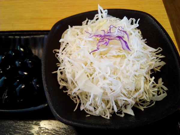 51街日式炸豬排和洋料理:【安南區】51街日式炸豬排和洋料理。喀滋喀滋超厚實炸里肌豬排吃起來好過癮