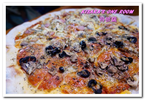 得披薩:劍潭站平價PIZZA雪花冰.士林夜市中綠洲般的存在──得披薩