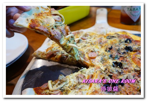 得披薩:劍潭站平價PIZZA雪花冰.士林夜市中綠洲般的存在──得披薩
