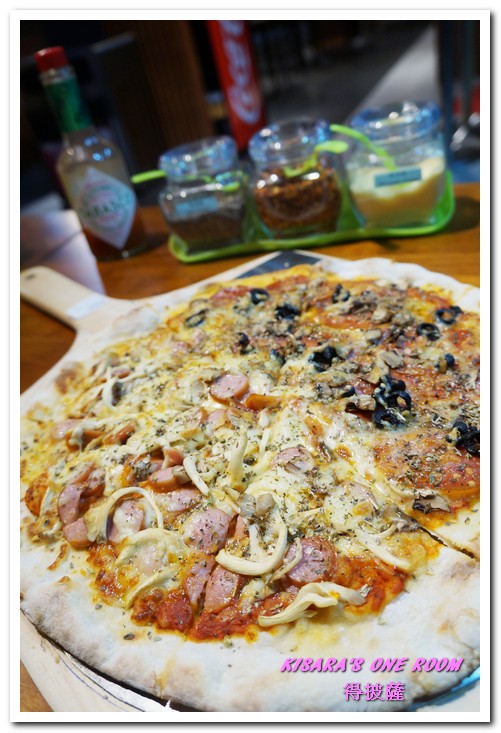 得披薩:劍潭站平價PIZZA雪花冰.士林夜市中綠洲般的存在──得披薩