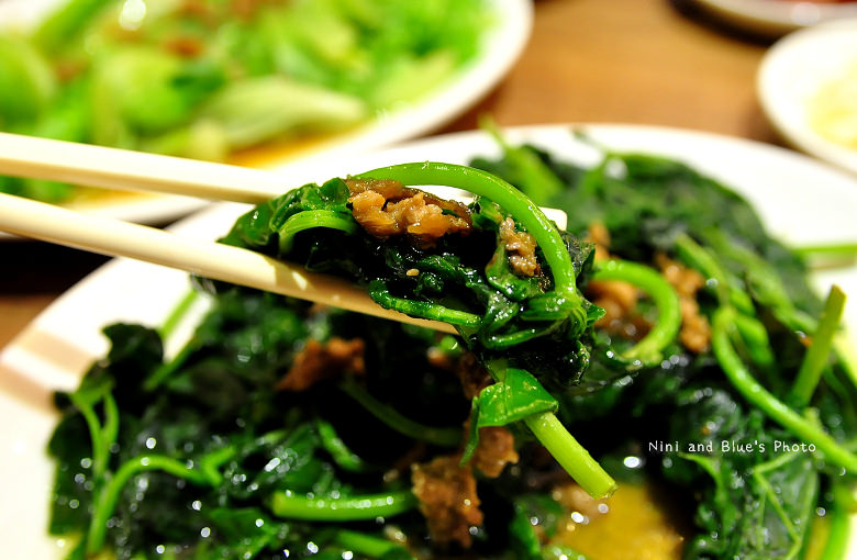 公益路麵店豪煮藝水餃牛肉麵27