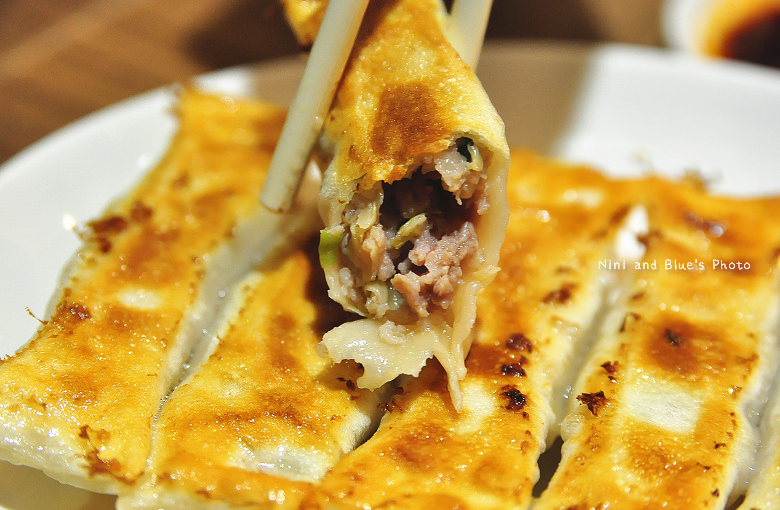 公益路麵店豪煮藝水餃牛肉麵19