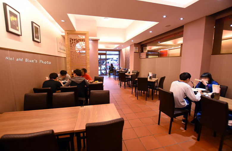 公益路麵店豪煮藝水餃牛肉麵01