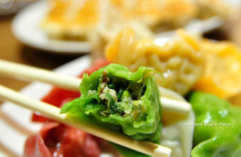 公益路麵店豪煮藝水餃牛肉麵13