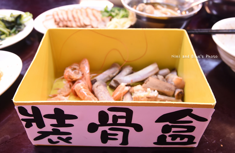 逢甲小吃天補藥膳鮮蝦排骨白木耳湯39