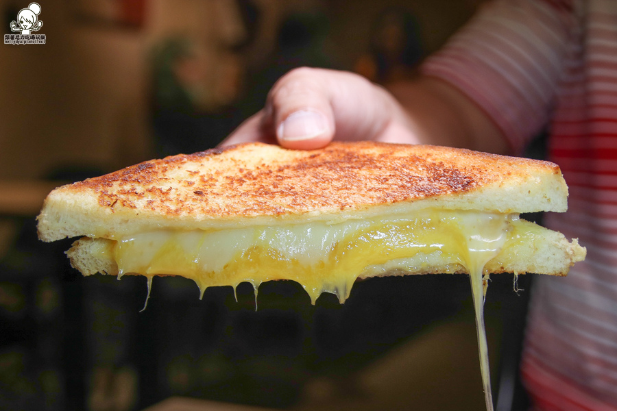 好來福 咖哩飯 宵夜 三明治 蛋餅 土司 奶茶 (26 - 28).jpg