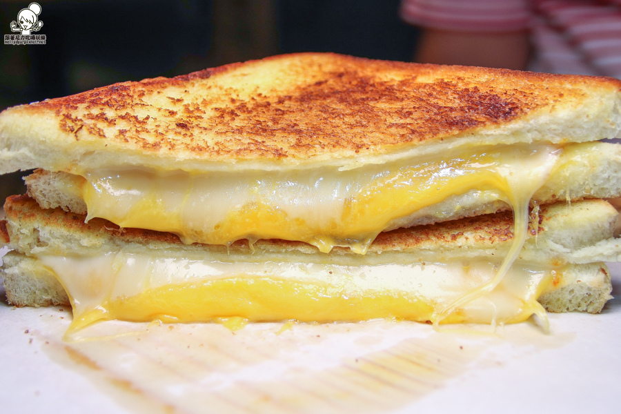 好來福 咖哩飯 宵夜 三明治 蛋餅 土司 奶茶 (27 - 28).jpg