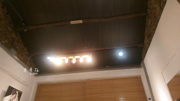 好來福Howlovefood輕早食堂：【高雄/食﹡前鎮】紅線三多商圈站．下班聊天超適合．好來福Howlovefood輕早食堂