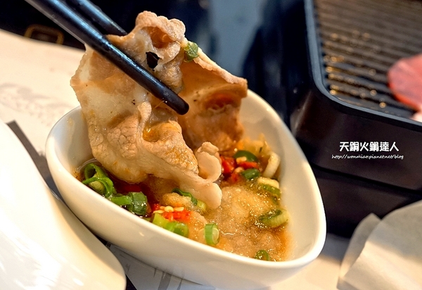 天銅火鍋達人:【愛評網口碑體驗】即便頂著38度高溫, 也能舒舒服務享用美味鍋物 ✿✿ 天銅火鍋達人 ✿✿(完整菜單)