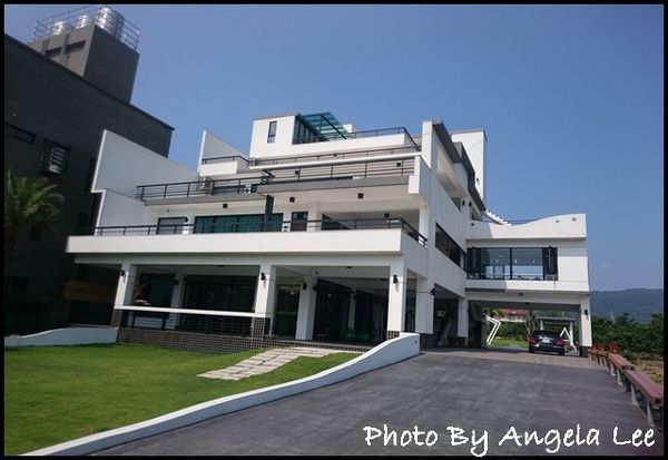 16-05-02-09-40-19-253_photo