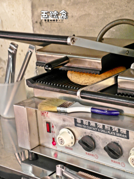 五號倉:台南 中西區.義式三明治專賣店 五號倉sandwich