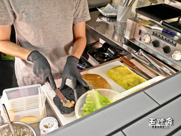 五號倉:台南 中西區.義式三明治專賣店 五號倉sandwich