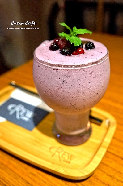 CREW CAFE：【華山文創旁 / 咖啡下午茶 / 魔術表演】輕食甜點下午茶又有魔術表演、LIVE藝術展演 ✿✿ CREW CAFE ✿✿ (完整菜單)