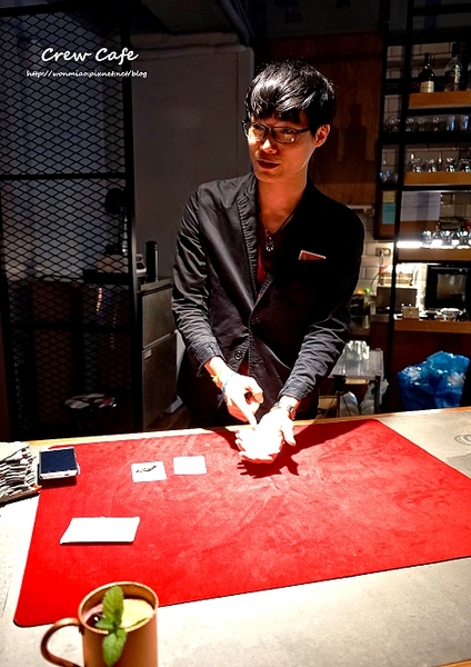 CREW CAFE：【華山文創旁 / 咖啡下午茶 / 魔術表演】輕食甜點下午茶又有魔術表演、LIVE藝術展演 ✿✿ CREW CAFE ✿✿ (完整菜單)