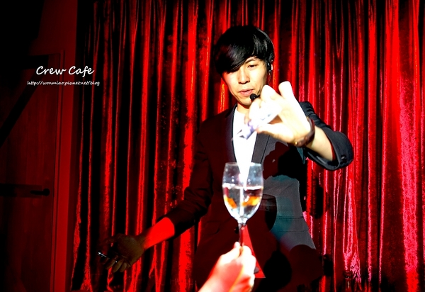 CREW CAFE：【華山文創旁 / 咖啡下午茶 / 魔術表演】輕食甜點下午茶又有魔術表演、LIVE藝術展演 ✿✿ CREW CAFE ✿✿ (完整菜單)