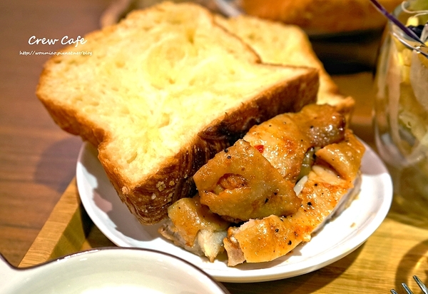 CREW CAFE：【華山文創旁 / 咖啡下午茶 / 魔術表演】輕食甜點下午茶又有魔術表演、LIVE藝術展演 ✿✿ CREW CAFE ✿✿ (完整菜單)