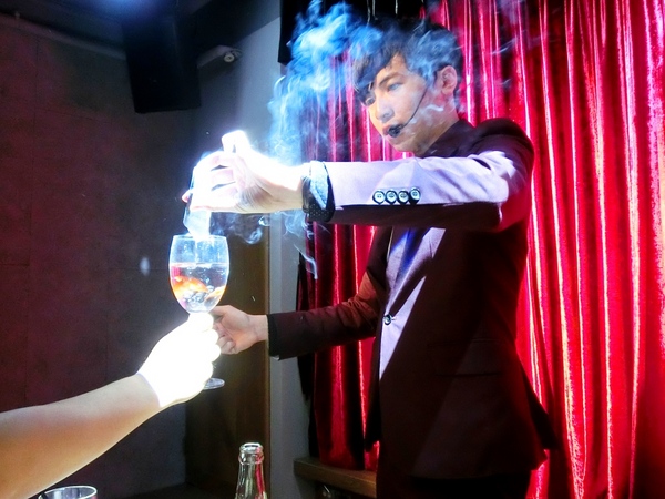 CREW CAFE：CREW CAFE