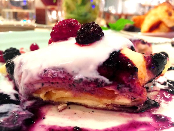 CREW CAFE：CREW CAFE