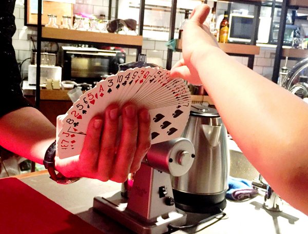 CREW CAFE：CREW CAFE