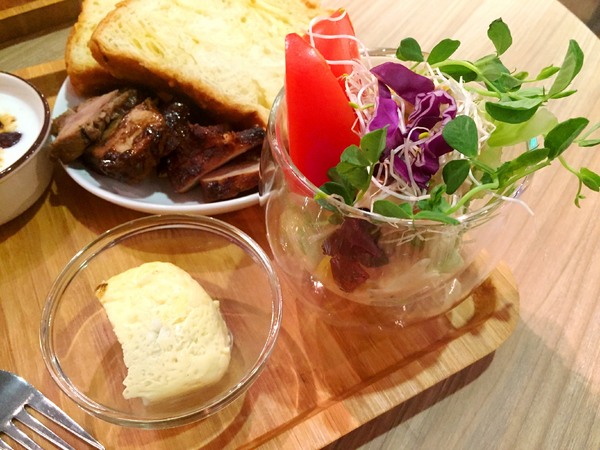 CREW CAFE：CREW CAFE