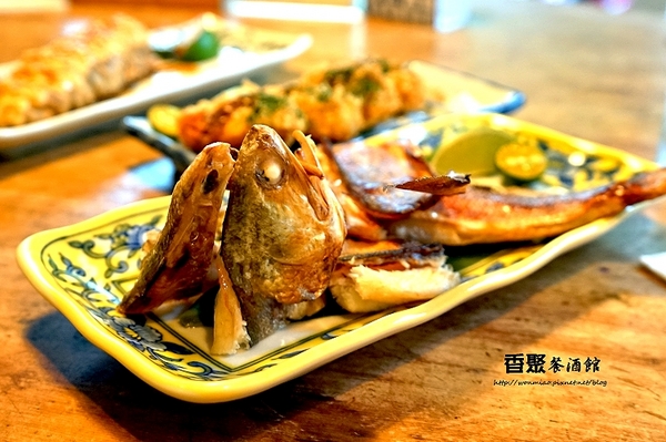 香聚餐酒館：【東區餐酒館 推薦】新舊交錯, 中西合璧, 好酒美食相聚好所在！  ✿✿ 香聚餐酒館 The Dainties Bistro ✿✿（完整菜單）