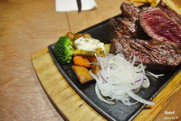 愛牛客原味炭烤牛排館-ibeefP1610176_調整大小1.JPG