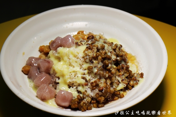 陸地涼麵：通訊行裡吃涼麵『陸地涼麵』黑糖刨冰/捷運忠孝新生站/中山區