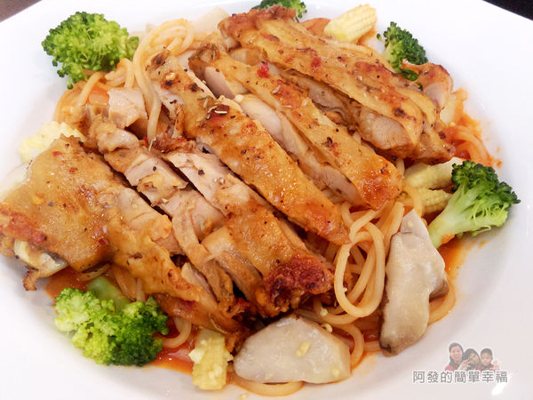 福旺亭28-茄汁迷迭香雞腿排義大利麵