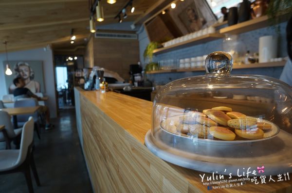 Lucky5 Light Cafe:Lucky5 Light Cafe ♥ 國父紀念館時尚美感輕食下午茶 ♥ 新鮮食材現點現做 ♥ 招牌薄脆餅與咖啡