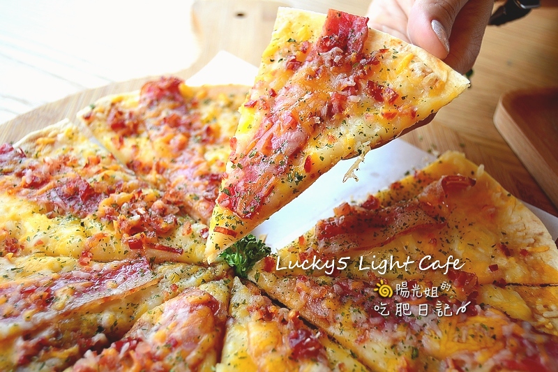 Lucky5LightCafe.jpg - Lucky5 Light Cafe