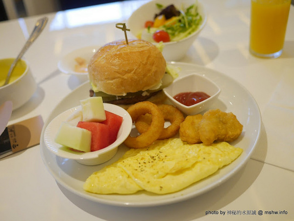 伯達行旅:【住宿】台中Boda Hotel 伯達行旅精品旅館-質變607@西屯逢甲大學夜市&中港交流道 : 天韻集團新品牌, 讓你「做一個好夢」